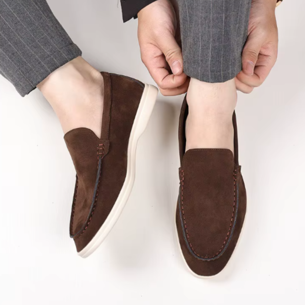 Mocassins clássicos de camurça