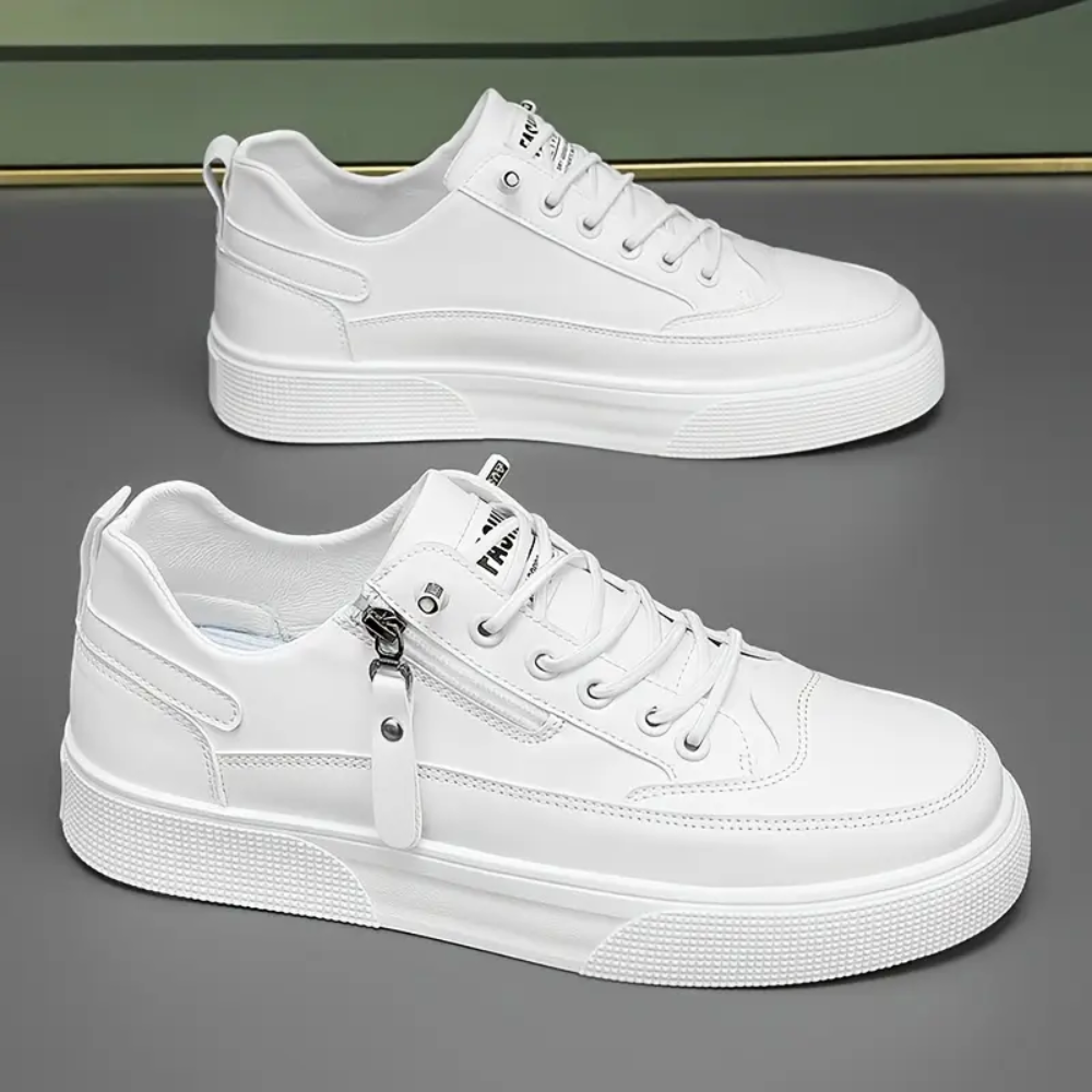 Sapatos clássicos em pele
