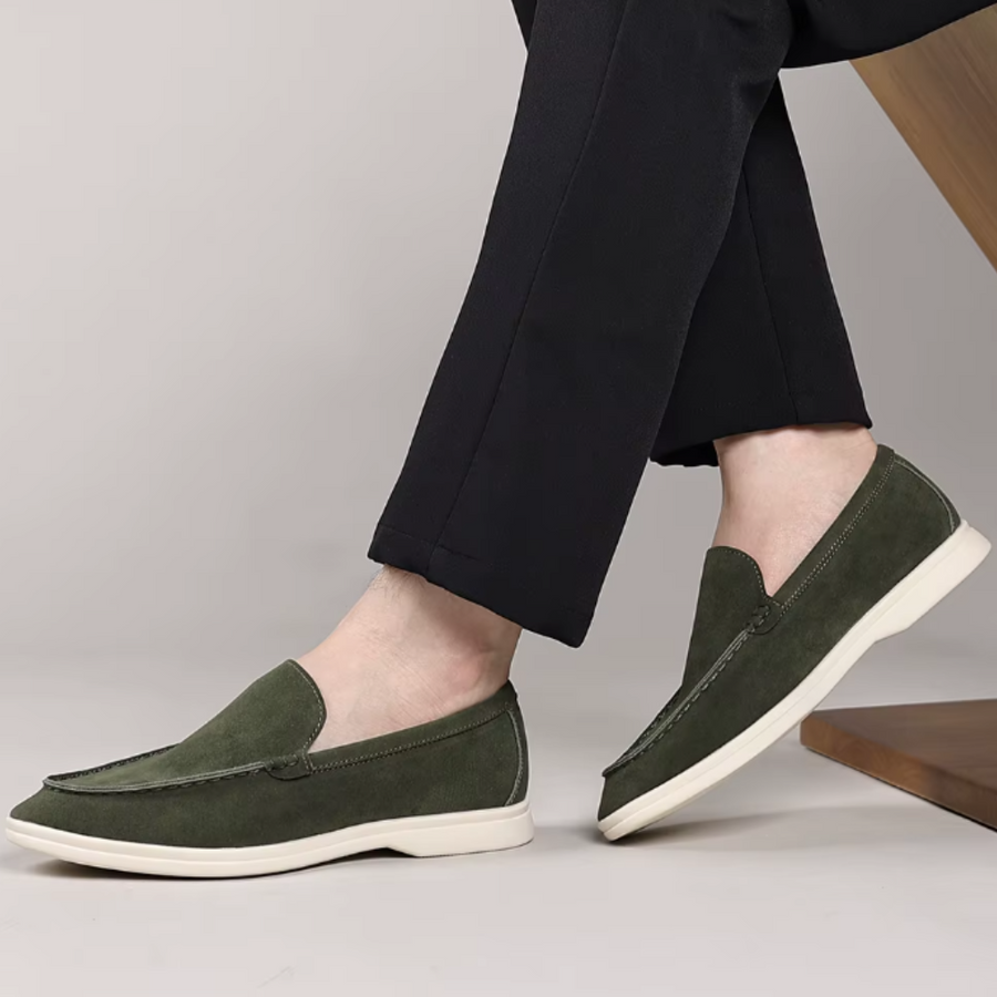Mocassins clássicos de camurça