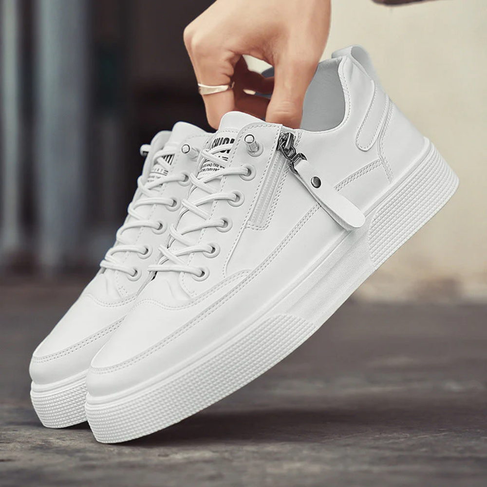 Sapatos clássicos em pele