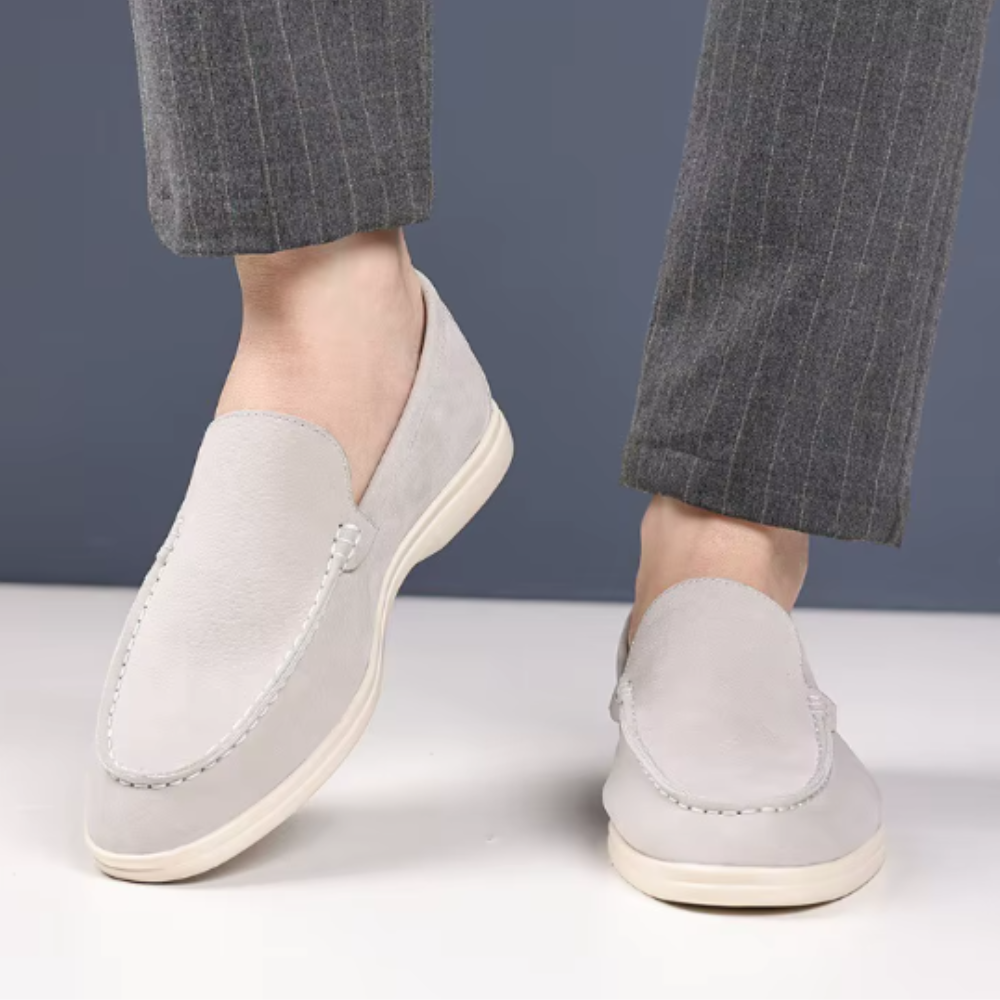 Mocassins clássicos de camurça