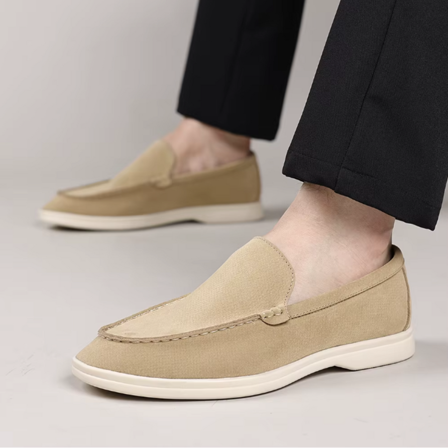 Mocassins clássicos de camurça