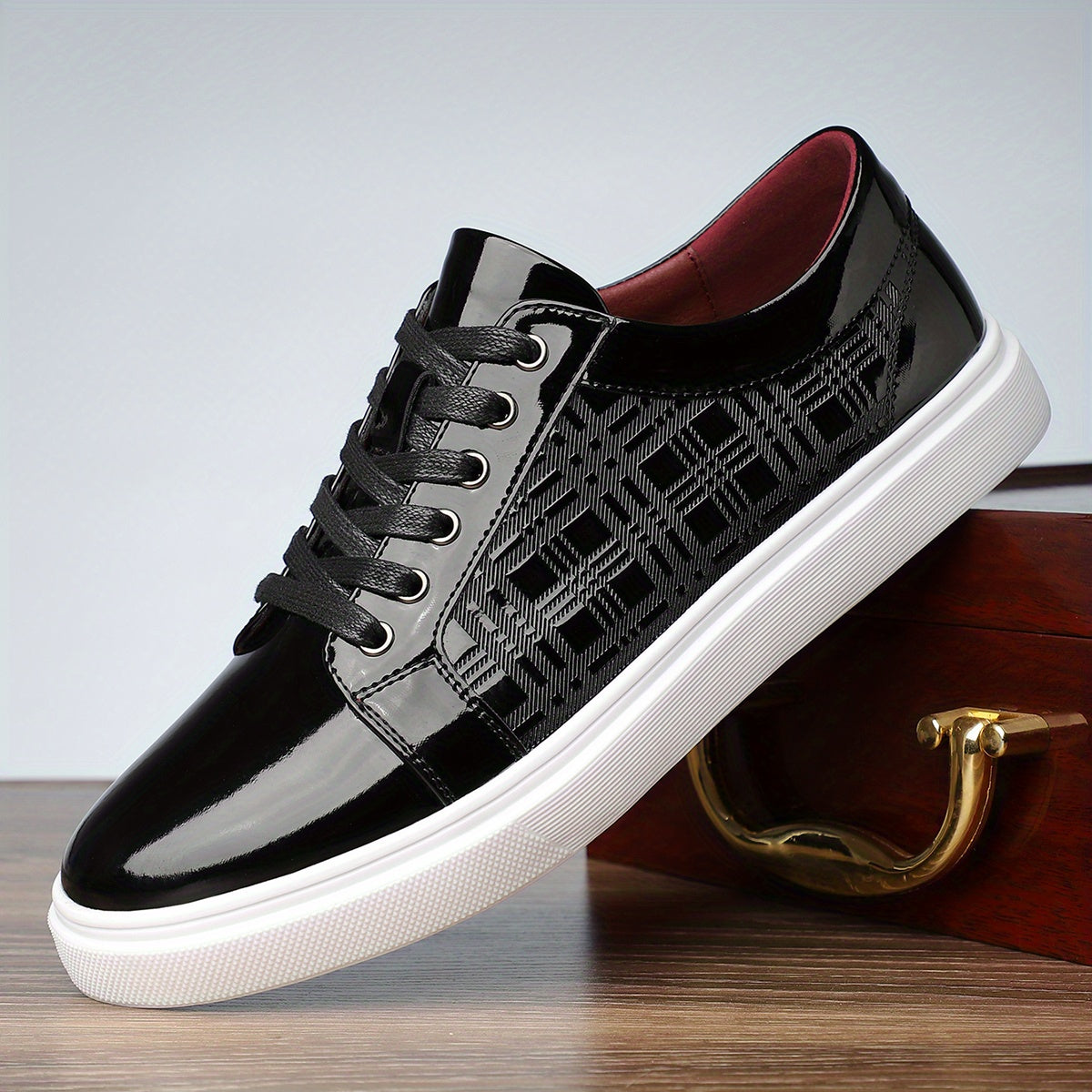 Sapatos de couro elegantes