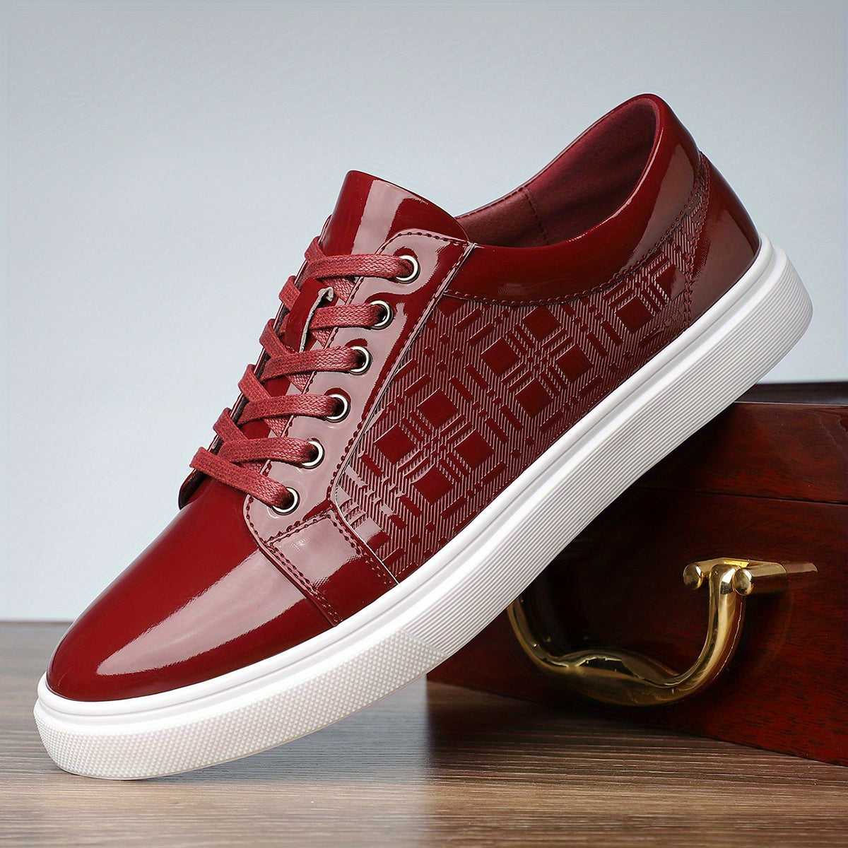 Sapatos de couro elegantes