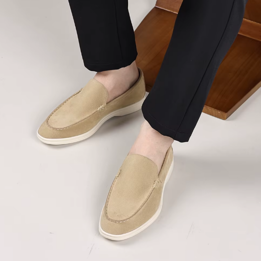 Mocassins clássicos de camurça