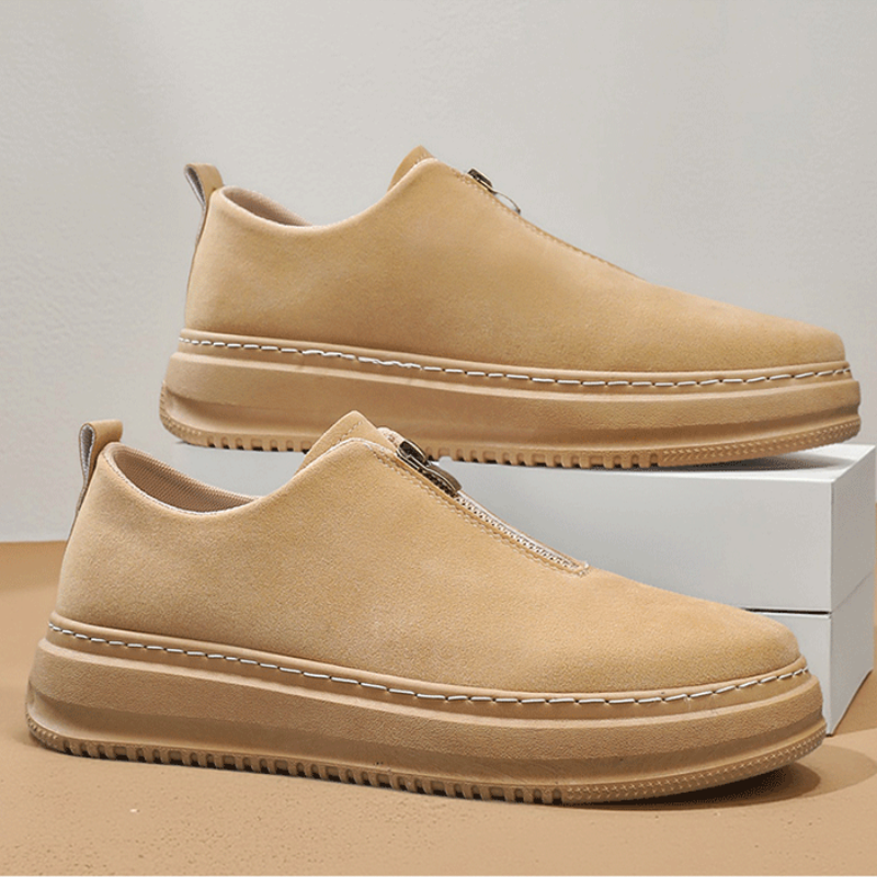 Sapatos elegantes de camurça