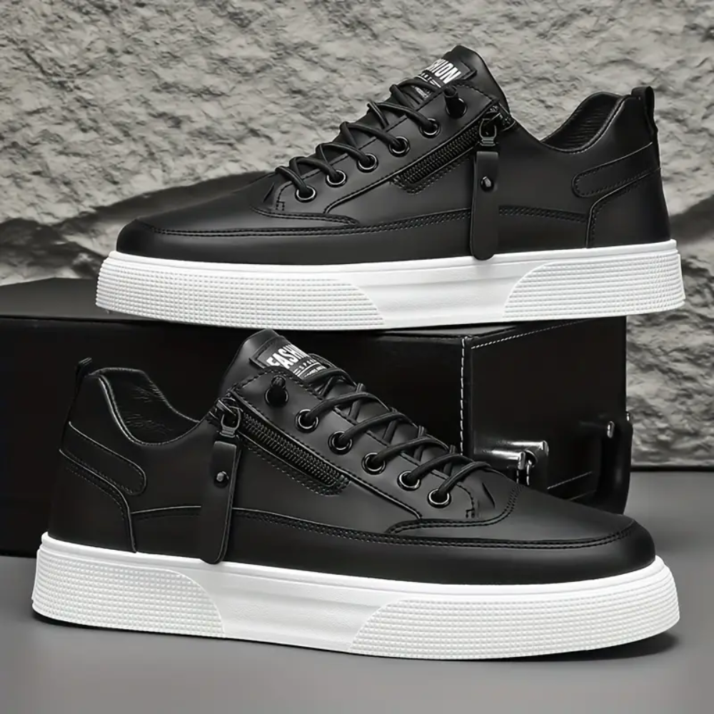 Sapatos clássicos em pele