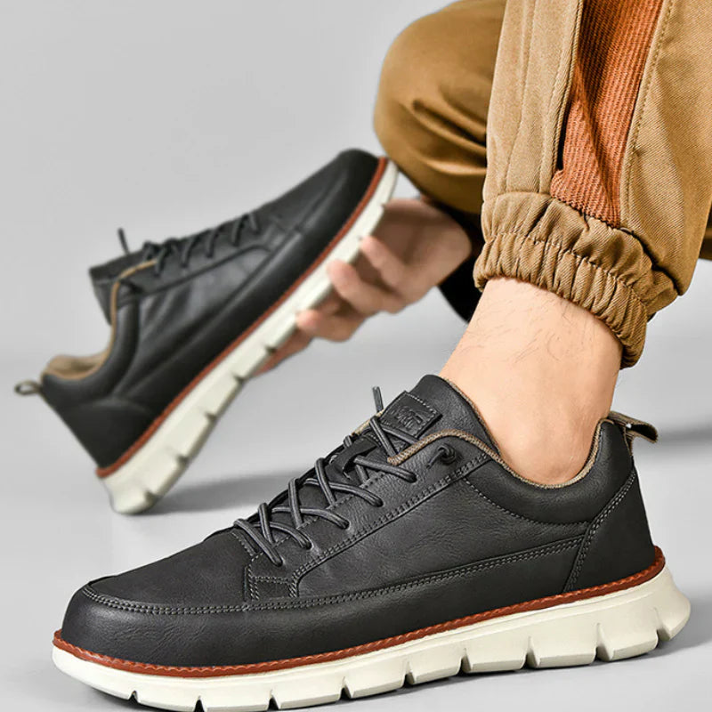 Sapatos de couro para homem