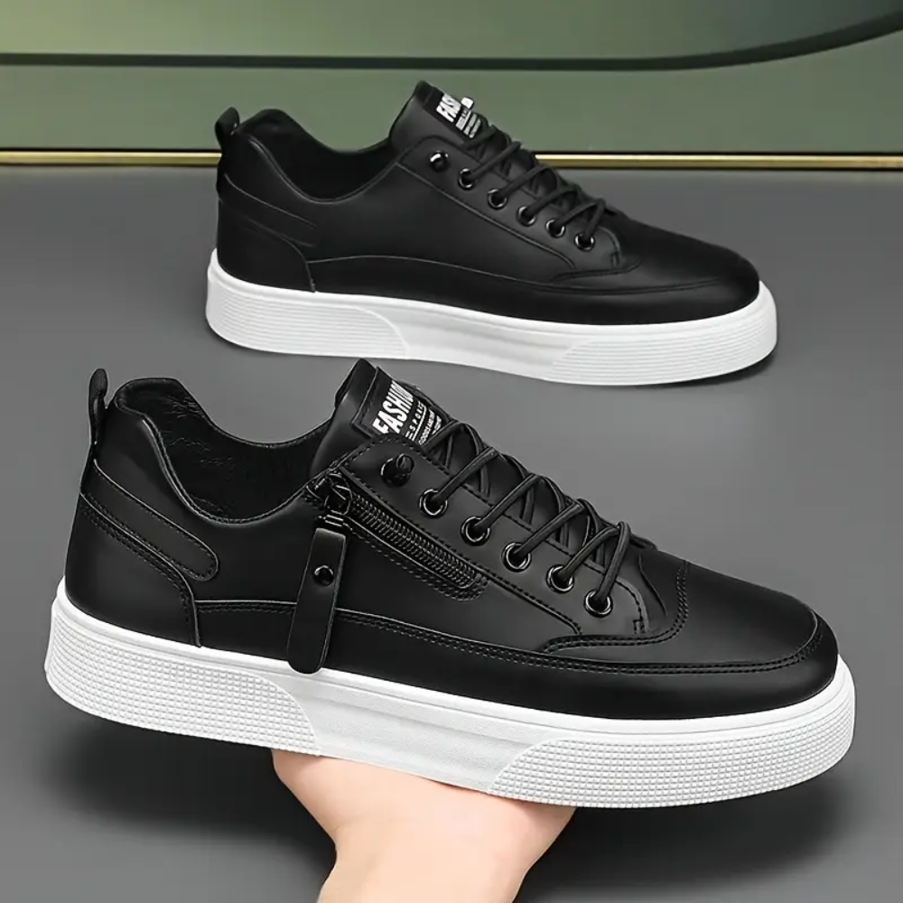 Sapatos clássicos em pele