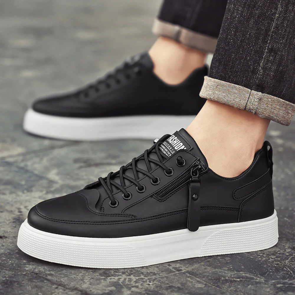 Sapatos clássicos em pele