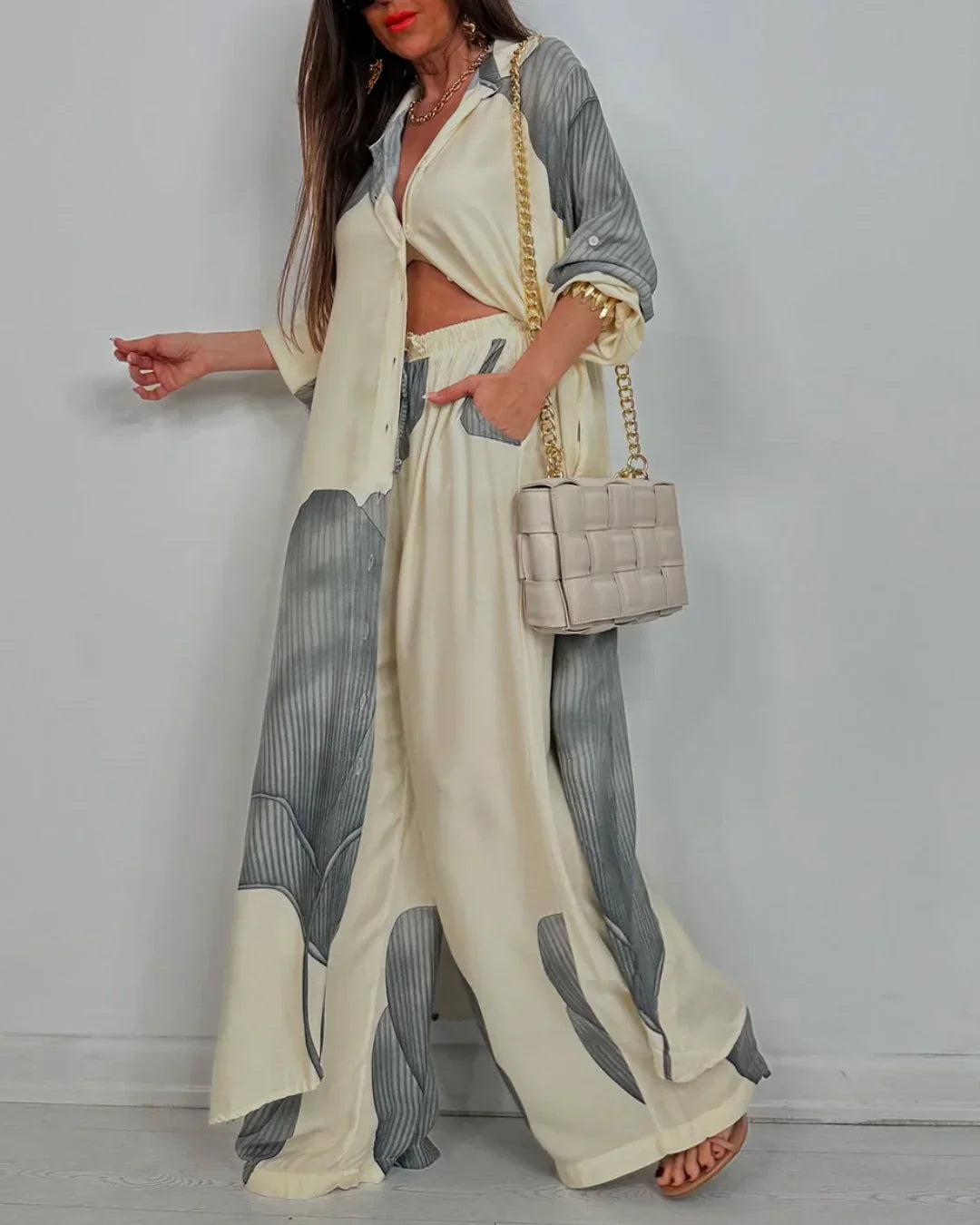 Conjunto elegante de duas peças para mulher