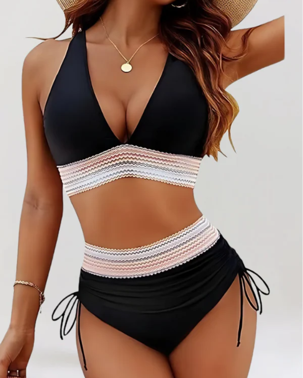 Biquíni que cobre a barriga
