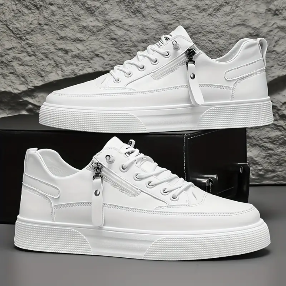 Sapatos clássicos em pele