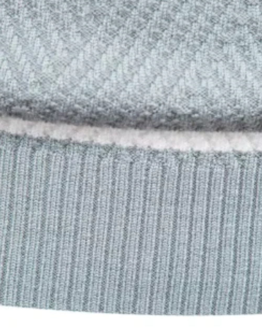 Camisola de homem elegante com riscas