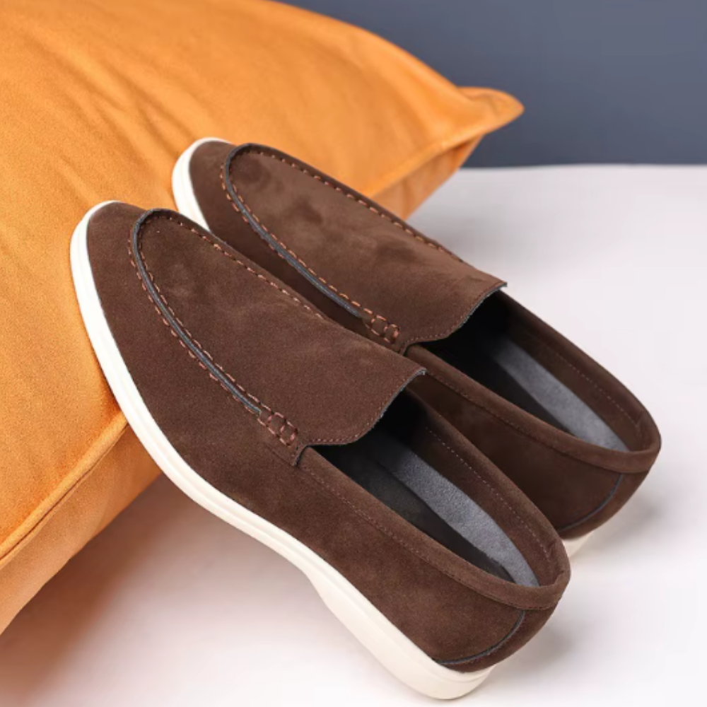 Mocassins clássicos de camurça