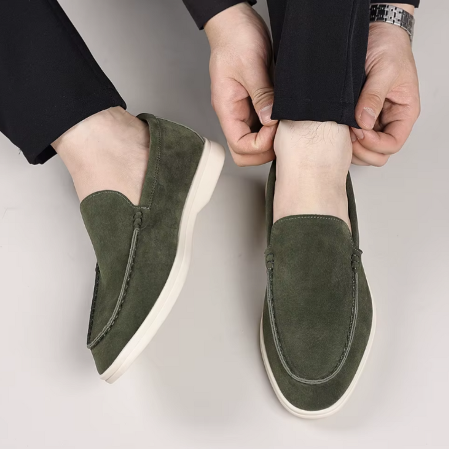 Mocassins clássicos de camurça