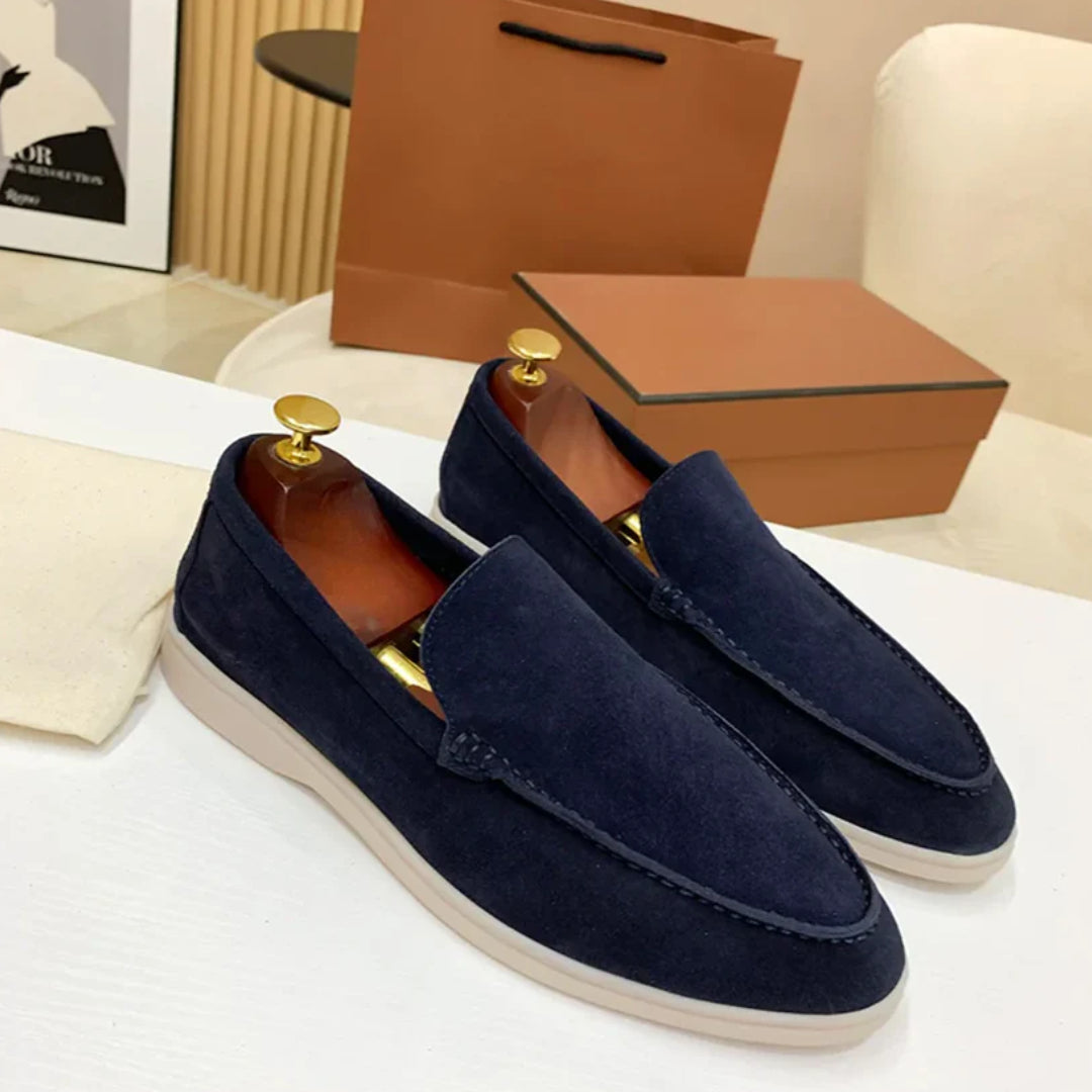 Mocassins clássicos de camurça