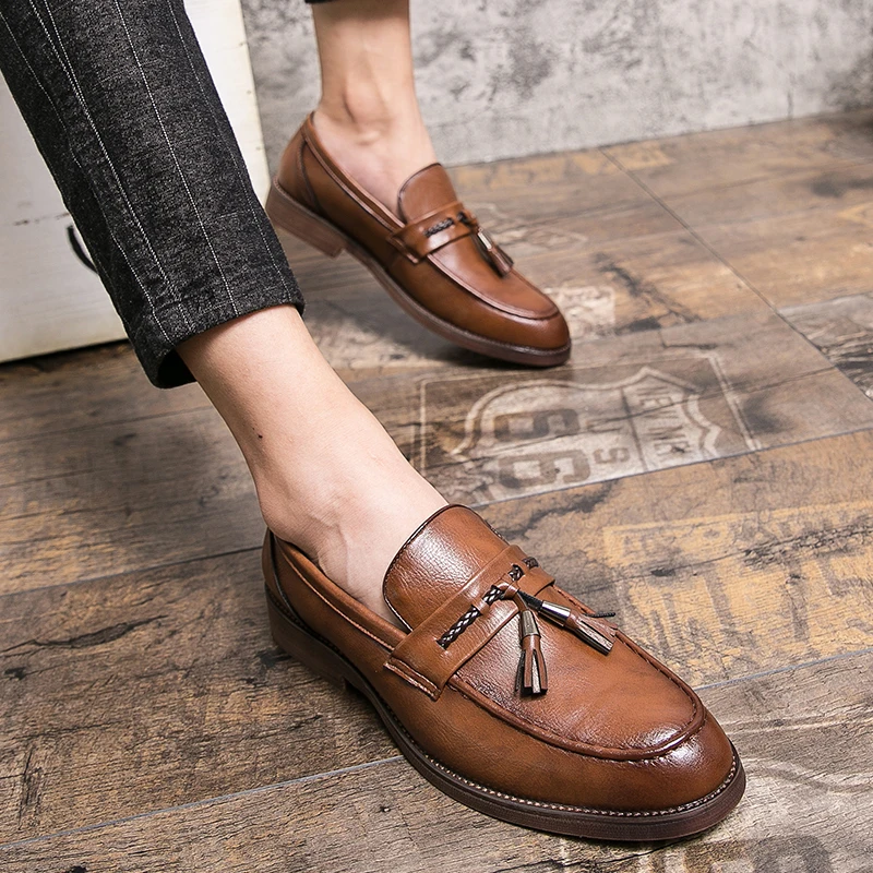 Mocassins com borla em pele