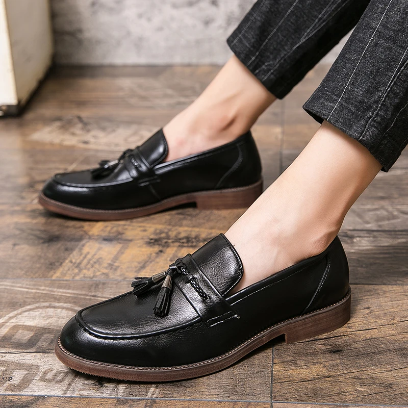 Mocassins com borla em pele