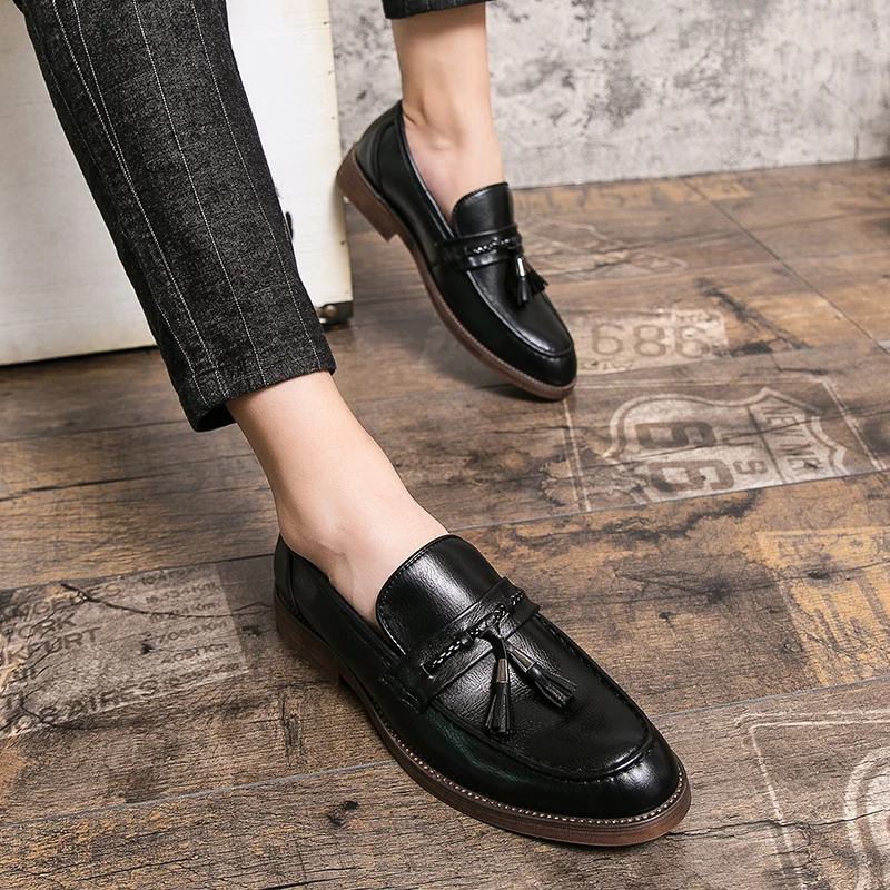 Mocassins com borla em pele