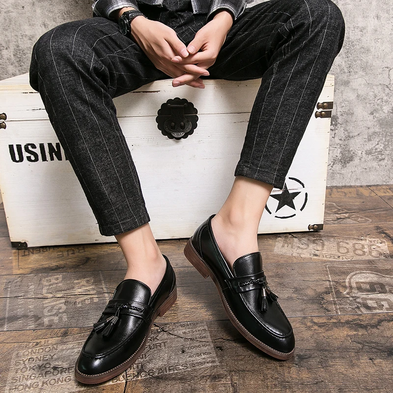 Mocassins com borla em pele