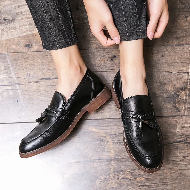 Mocassins com borla em pele