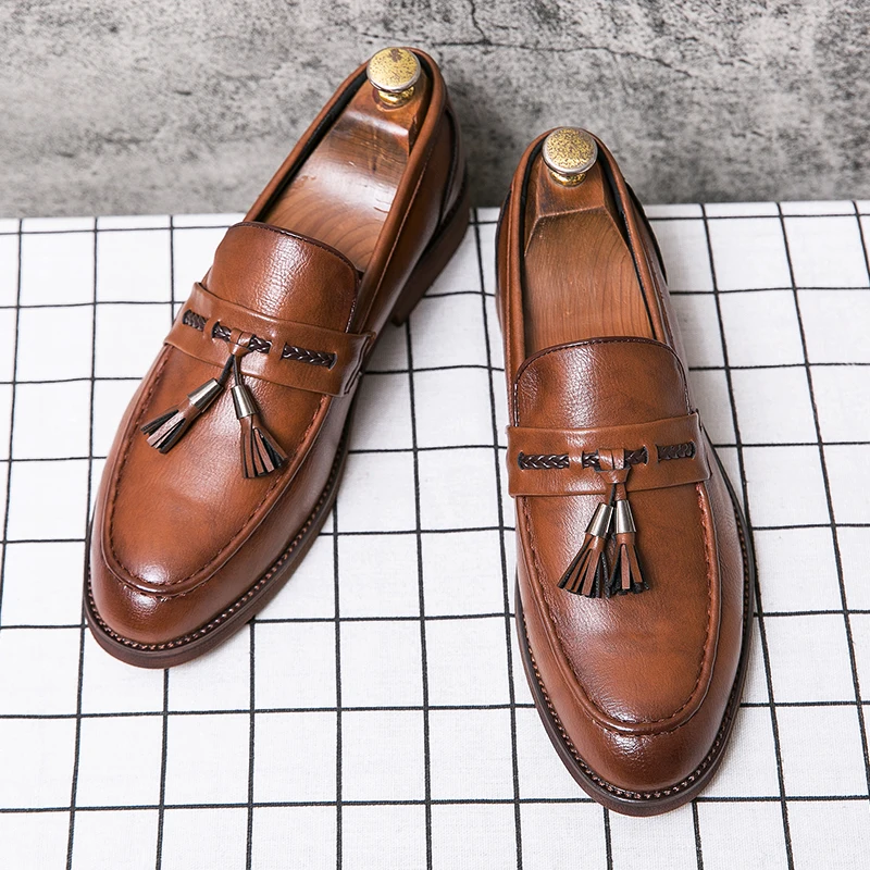 Mocassins com borla em pele