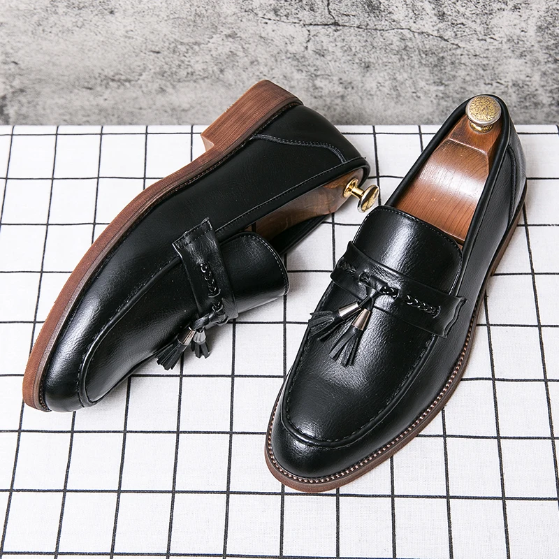 Mocassins com borla em pele