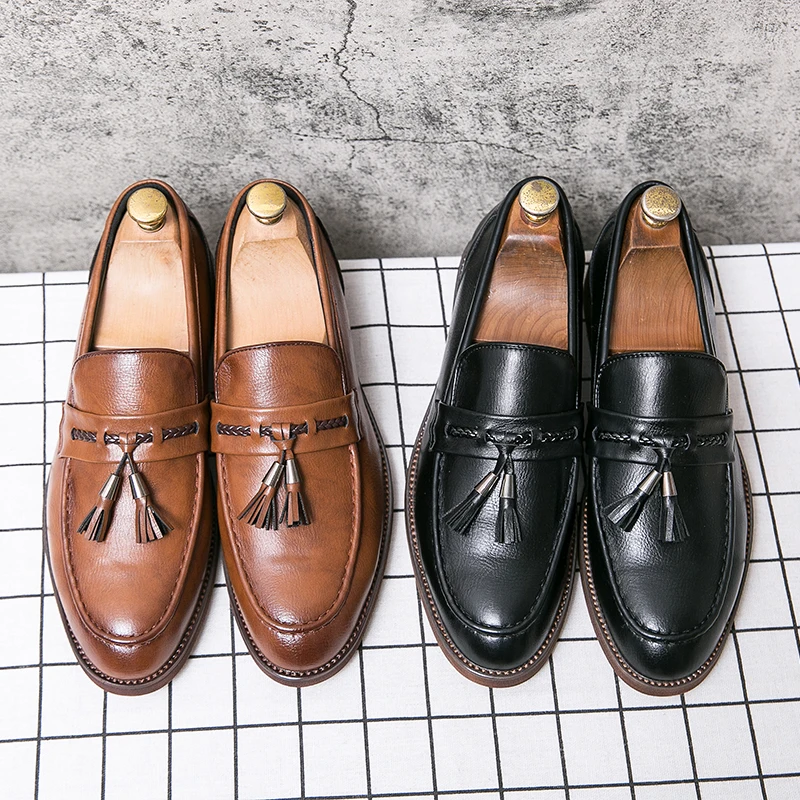 Mocassins com borla em pele