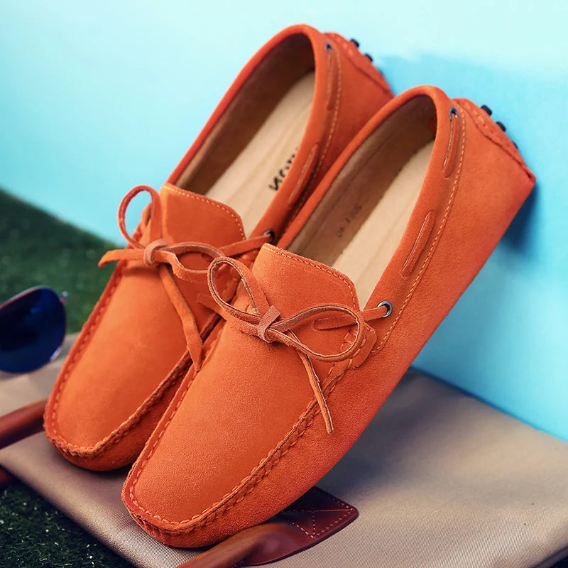 Mocassins casuais de verão em camurça