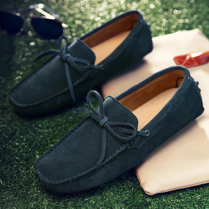 Mocassins casuais de verão em camurça