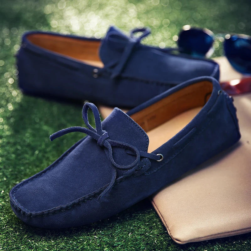Mocassins casuais de verão em camurça