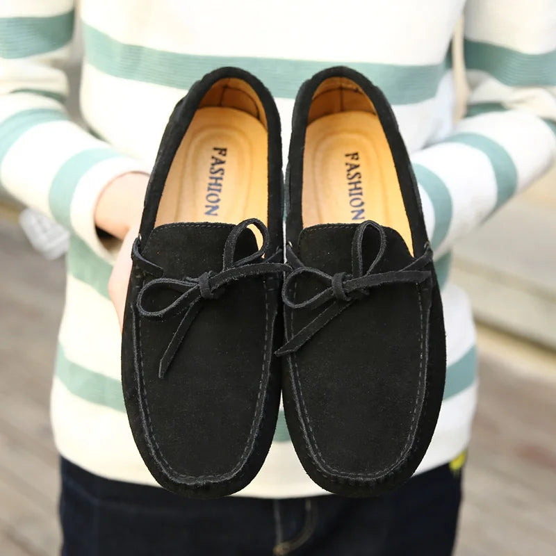 Mocassins casuais de verão em camurça