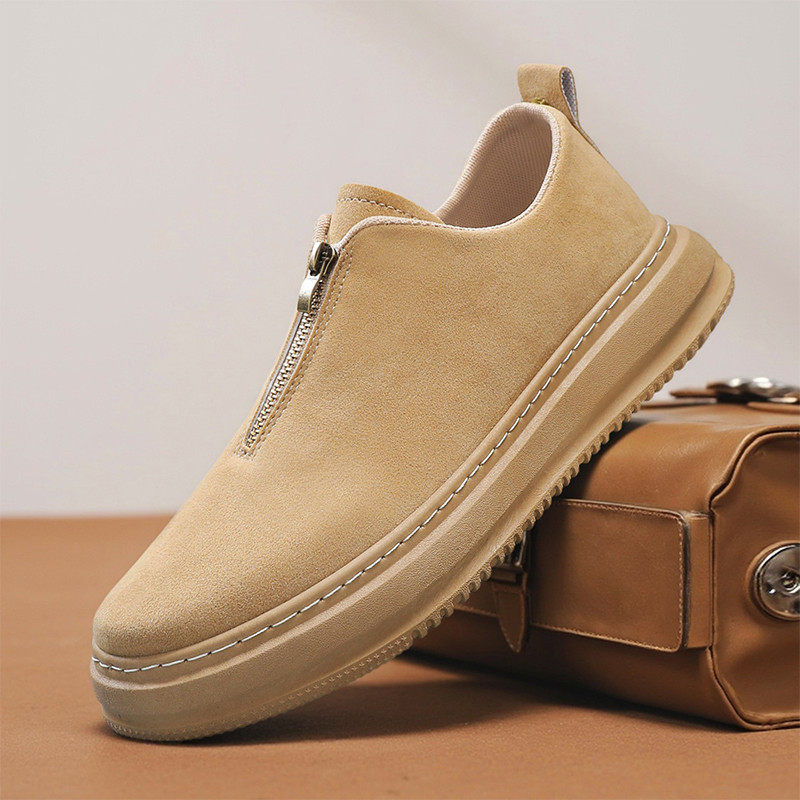 Sapatos elegantes de camurça