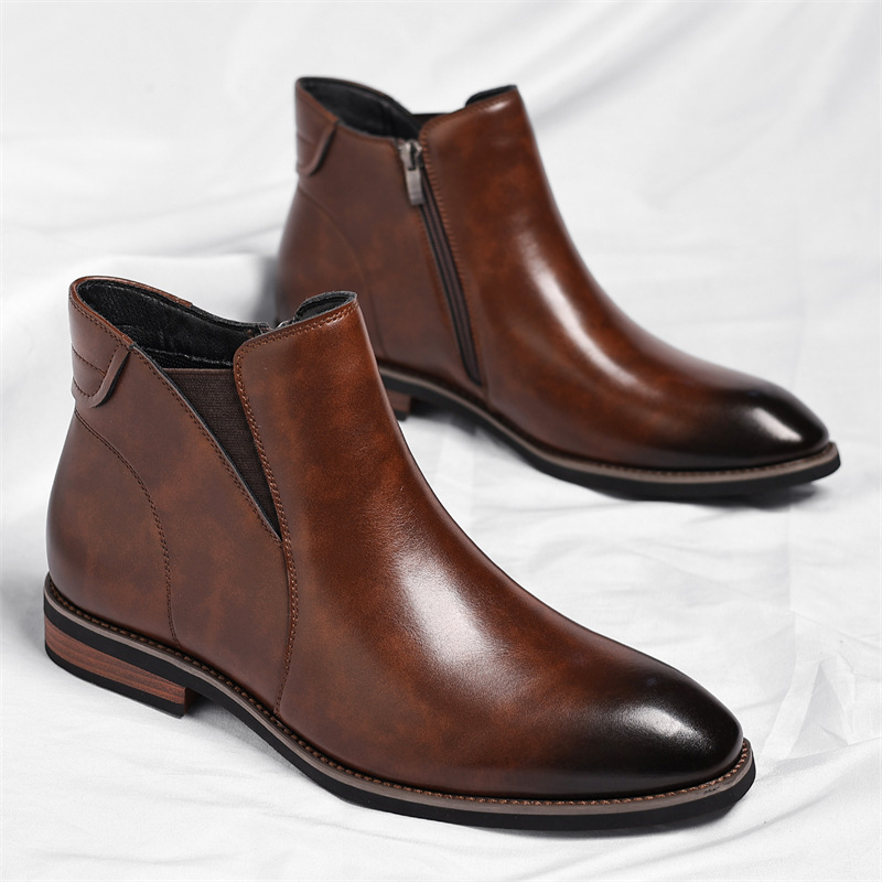 Botas Chelsea elegantes em couro