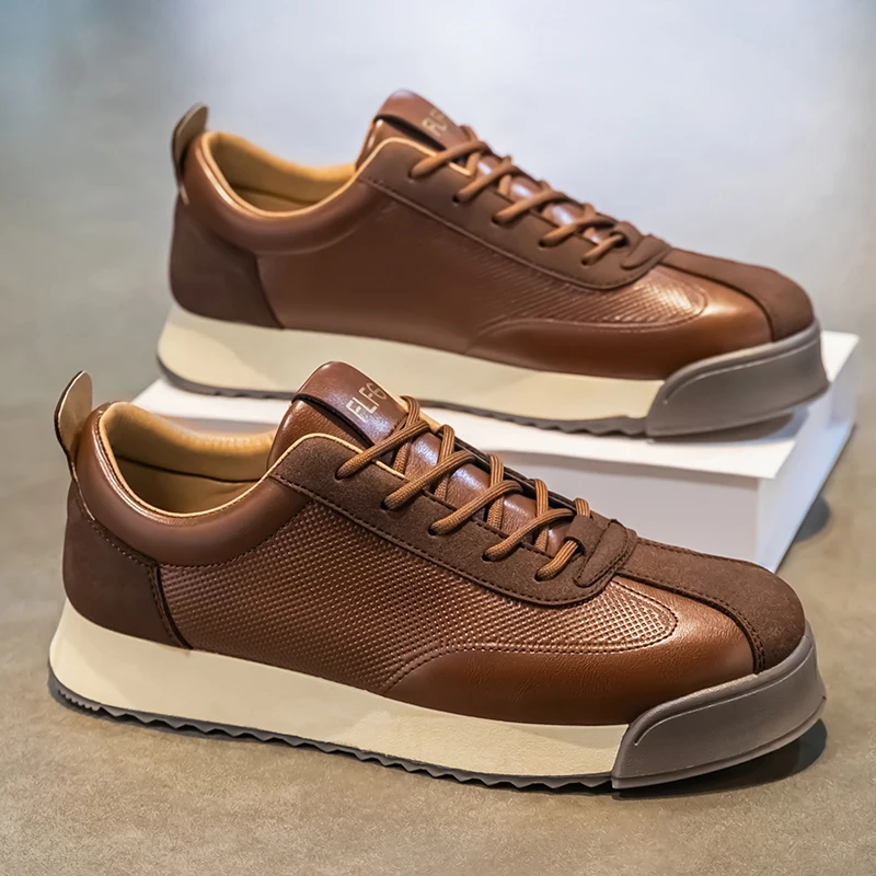 Sapatos de couro italiano