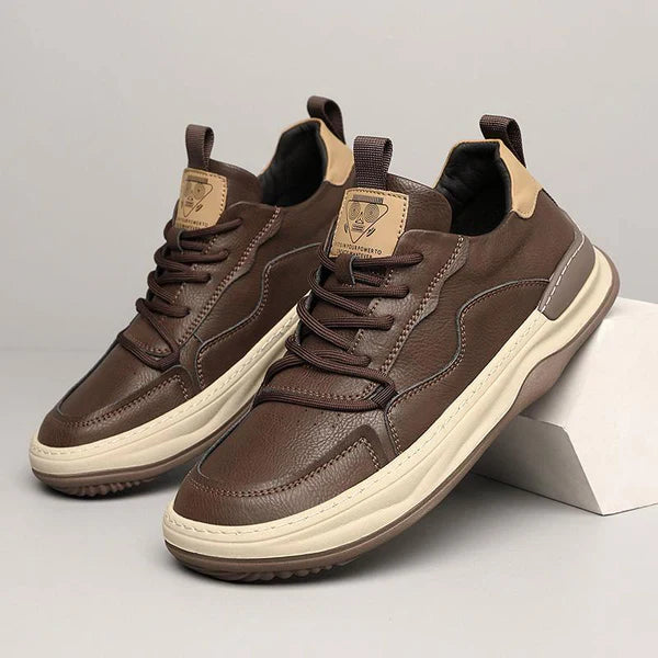 Sapatos de couro de sola alta