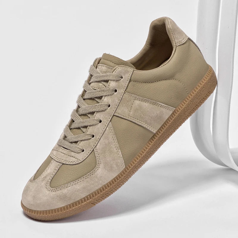 Sapatos de couro para caminhada