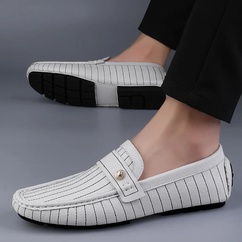 Mocassins de couro chiques