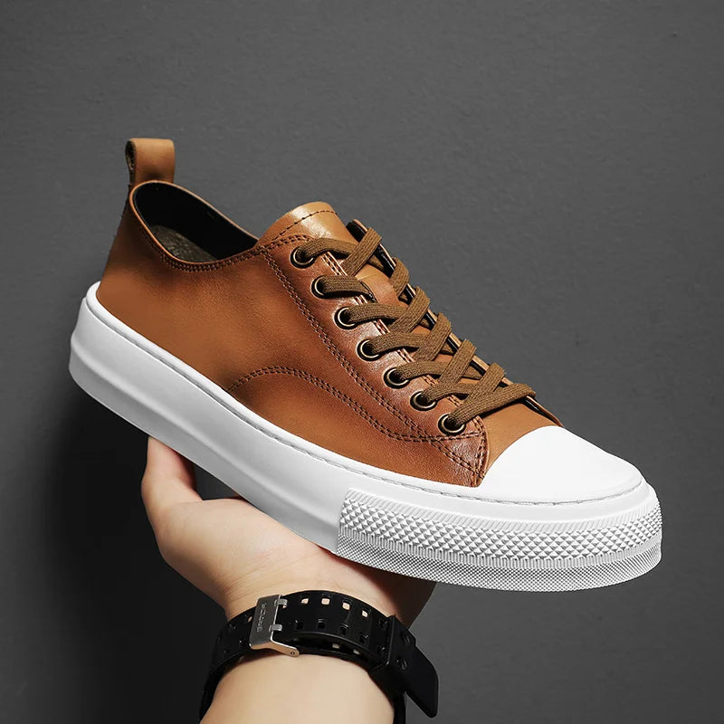 Sapatos de couro elegantes