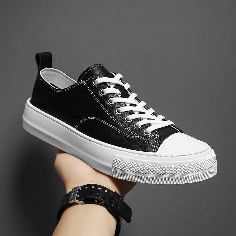 Sapatos de couro elegantes