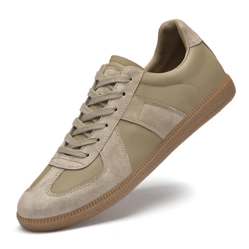 Sapatos de couro para caminhada