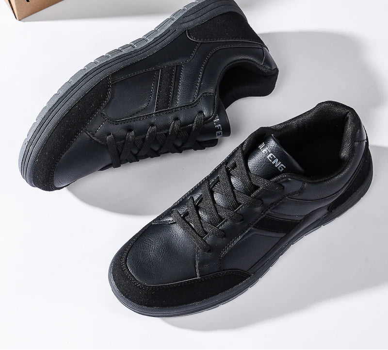 Sapatos clássicos em pele