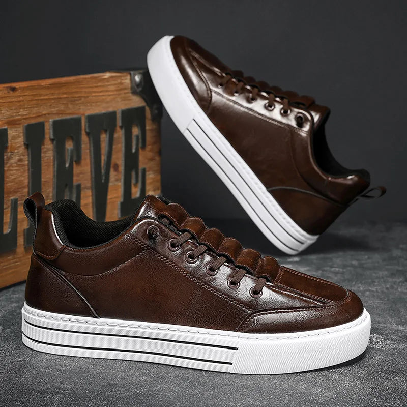 Sapatos de couro elegantes