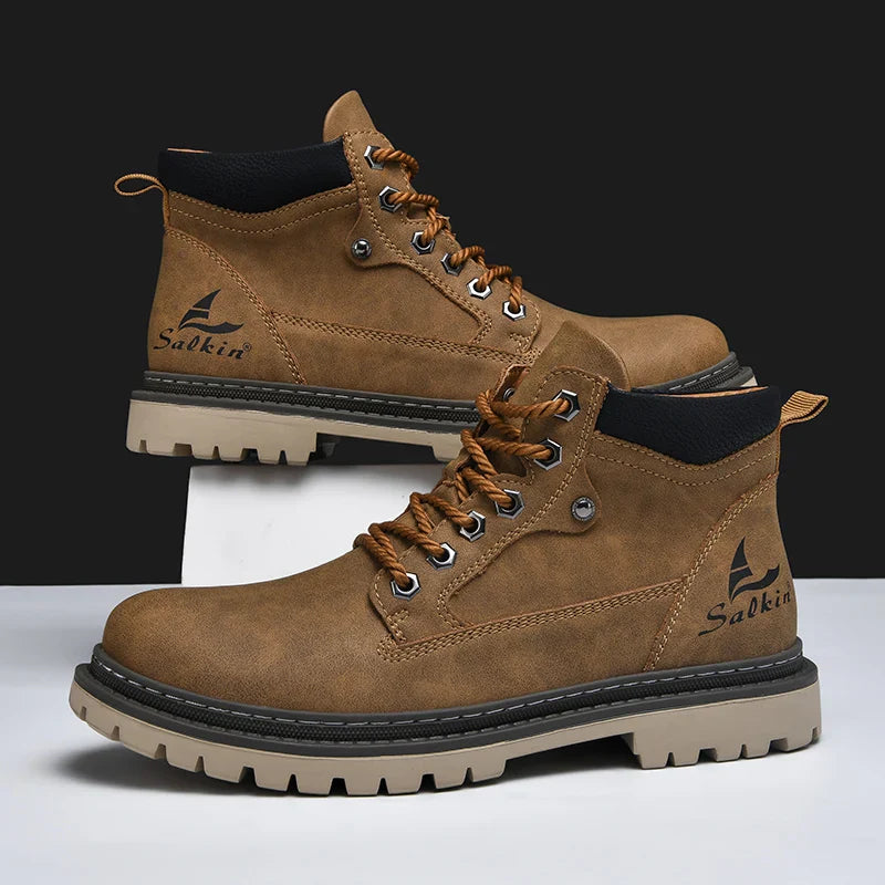 Botas de couro elegantes