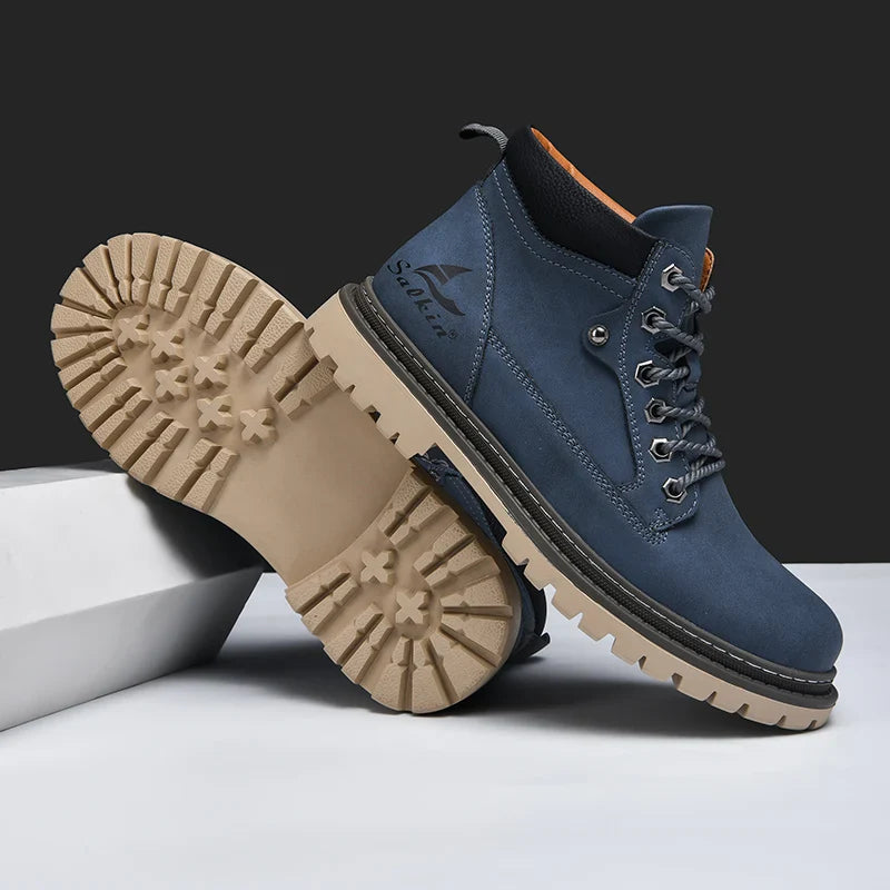 Botas de couro elegantes
