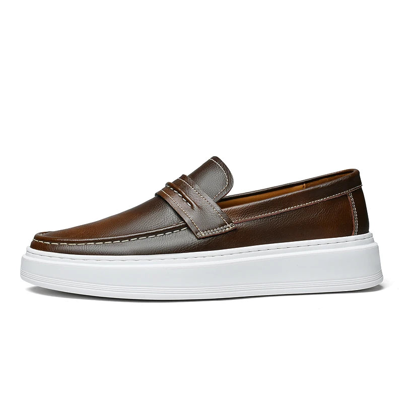 Sapatos de barco em pele