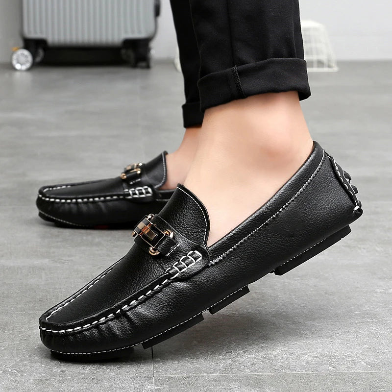 Mocassins em pele genuína