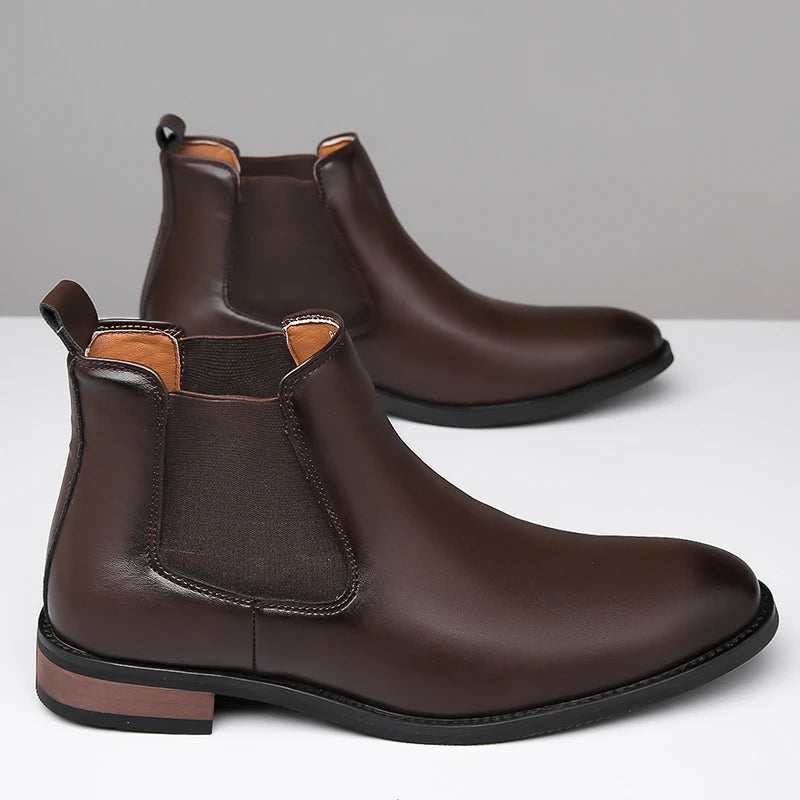 Botas de couro elegantes