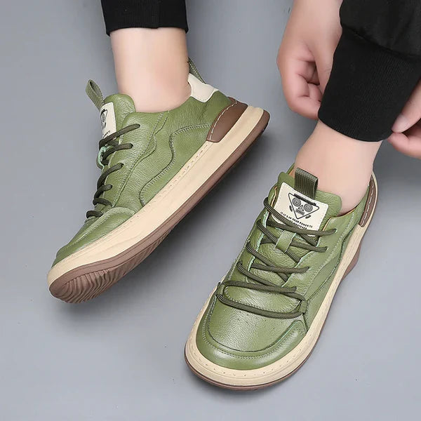 Sapatos de couro de sola alta